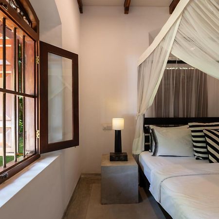 Mo River House Luxury Villa Hikkaduwa Extérieur photo